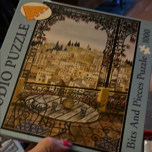 Bits And Pieces Studio Puzzle 1000 Pieces - Picture 1 of 2